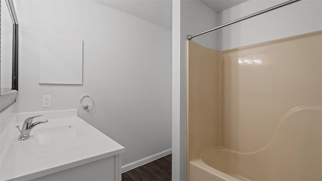 1814 Kenzie Dr, Robinson Twp Nwa, PA 15205 - bathroom featuring baseboards, shower / bath combination, vanity, and wood finished floors