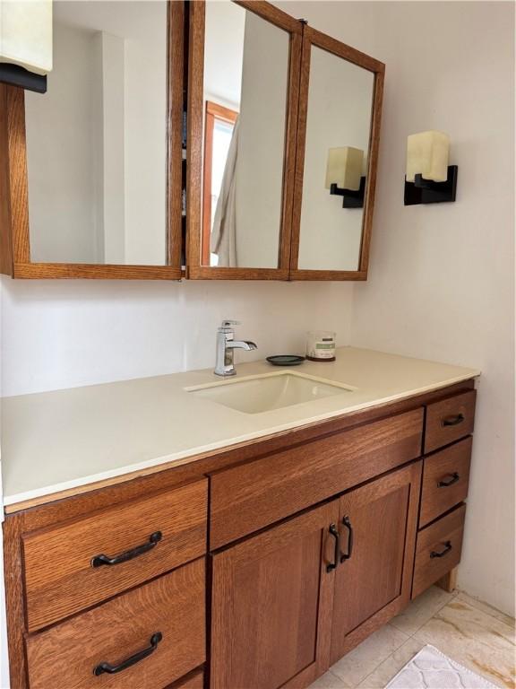 1419 Alverado Ave, Beechview, PA 15216 - bathroom featuring vanity