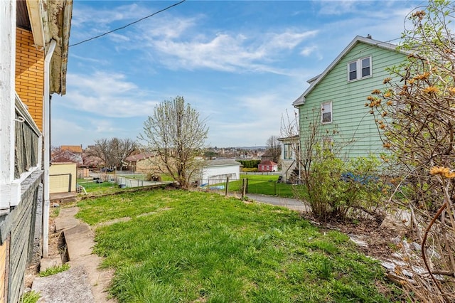43-45 Union St, Uniontown, PA 15401 - view of yard with fence