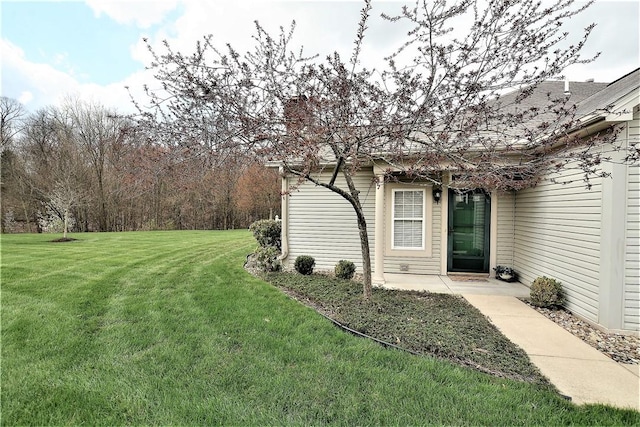 513 Madison Blvd, New Sewickley Twp, PA 15042 - view of yard