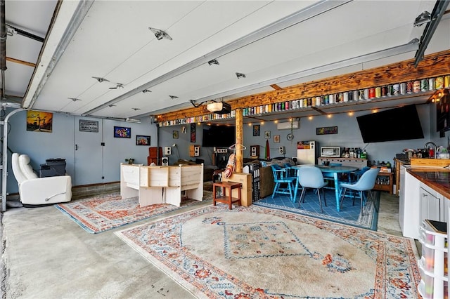 856 Spencer Ave, Sharon, PA 16146 - office with concrete flooring