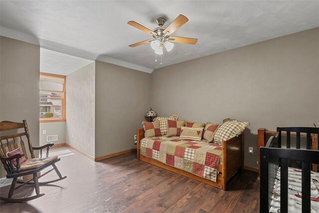 172 Valley Flds, Plum Boro, PA 15239 - bedroom featuring visible vents, baseboards, ceiling fan, and wood finished floors