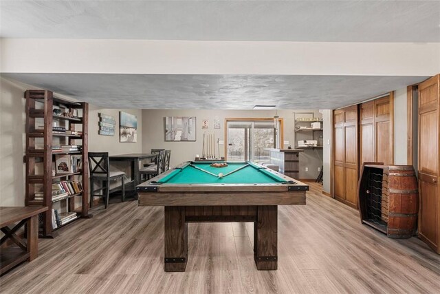 172 Valley Flds, Plum Boro, PA 15239 - recreation room with light wood finished floors and billiards