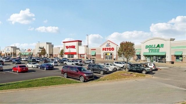406 Barons Ct, Peters Twp, PA 15367 - view of uncovered parking lot