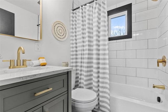 647 Northcrest Dr, Brookline, PA 15226 - bathroom with shower / bath combo, vanity, and toilet
