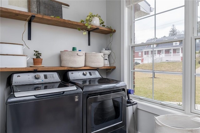 1371 Carnahan Rd, Banksville/Westwood, PA 15220 - laundry room featuring washer and dryer and laundry area