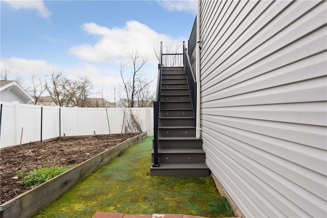 423 Labrador Ln, Jefferson Hills, PA 15025 - view of yard with stairs and fence
