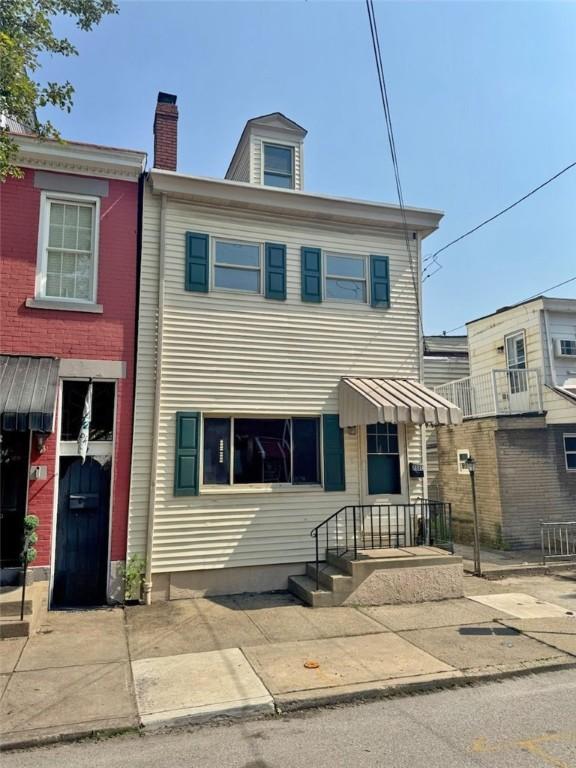 2331 Jane St, South Side, PA 15203 - multi unit property featuring a chimney