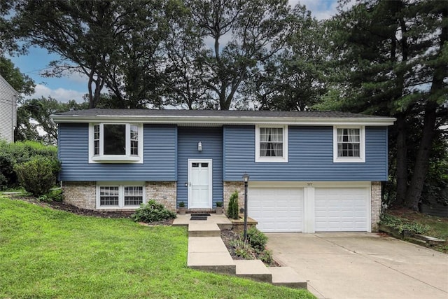 577 Surfside Dr, Plum Boro, PA 15239 - photo 1