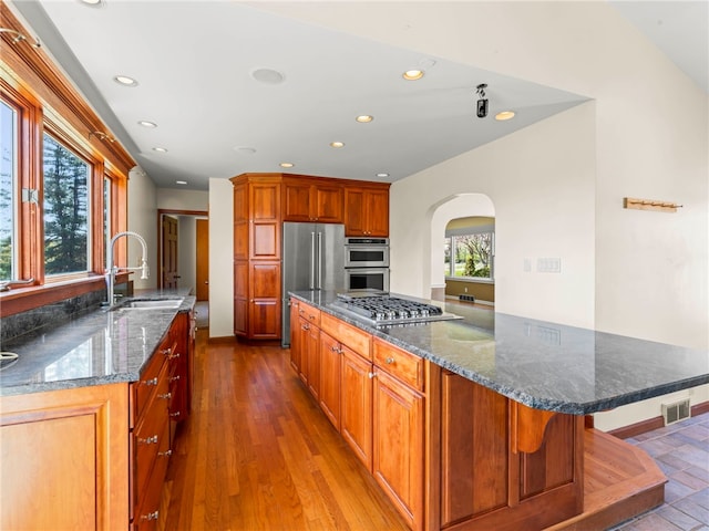 320 Parcell St, Claysville, PA 15323 - kitchen with stainless steel appliances, arched walkways, a sink, visible vents, and recessed lighting
