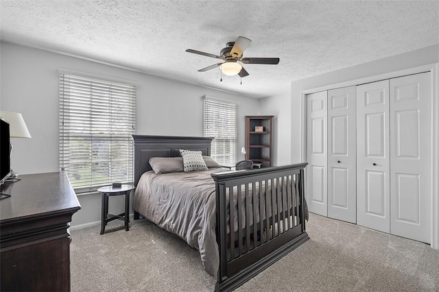 158 Edgemeade Dr, Monroeville, PA 15146 - bedroom with a closet, a textured ceiling, and carpet