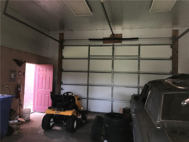 3181 Coulterville Rd, North Huntingdon, PA 15131 - view of garage