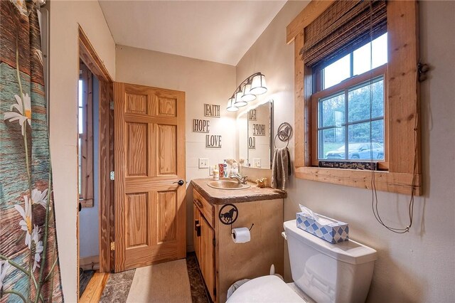 2072 Washington, Washington Twp Wml, PA 15613 - bathroom with vanity and toilet