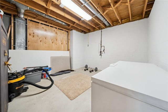 view of unfinished basement