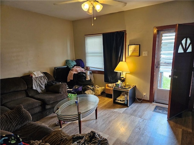 113 Ohio St, Stowe Twp, PA 15136 - living room featuring wood finished floors and a ceiling fan