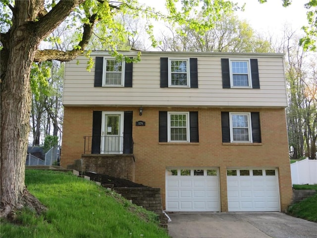 579 Clifton Rd, Bethel Park, PA 15102 - photo 1