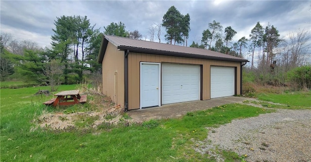 view of detached garage