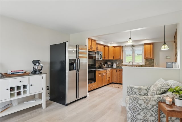 1072 Greenlawn Dr, Green Tree, PA 15220 - photo 10