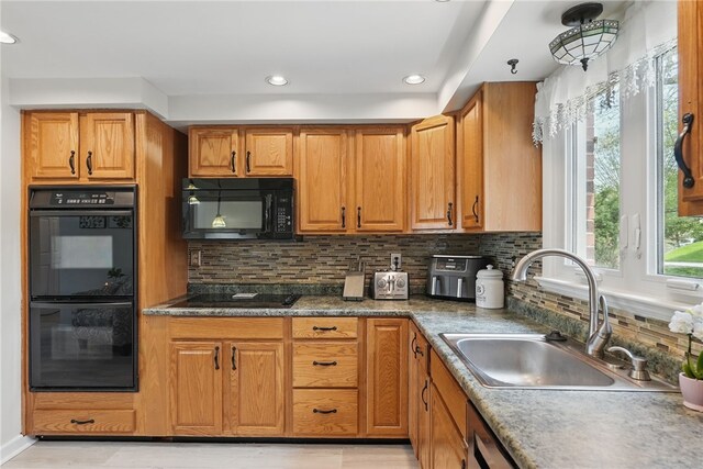 1072 Greenlawn Dr, Green Tree, PA 15220 - photo 9