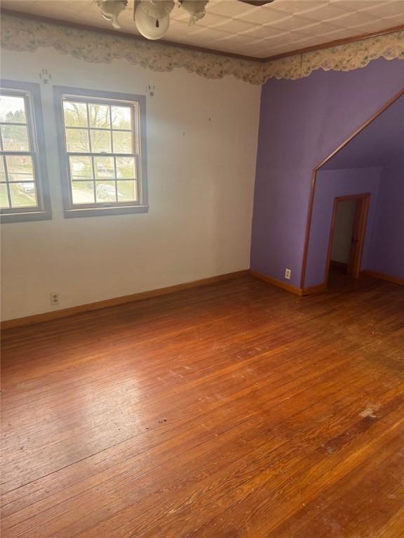 1501 Stewart St, New Kensington, PA 15068 - unfurnished room with baseboards and light wood-type flooring
