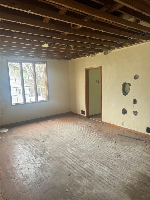 1501 Stewart St, New Kensington, PA 15068 - interior space featuring visible vents