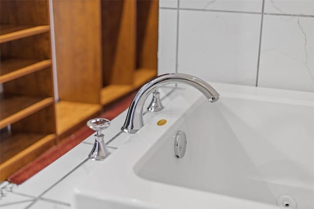 2007 Garrick Dr, Churchill Boro, PA 15235 - details with a sink