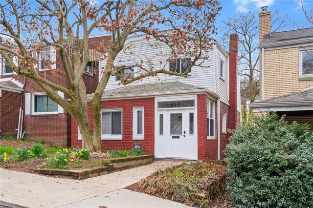 814 Greenfield Ave, Greenfield, PA 15217 - view of front of property with brick siding