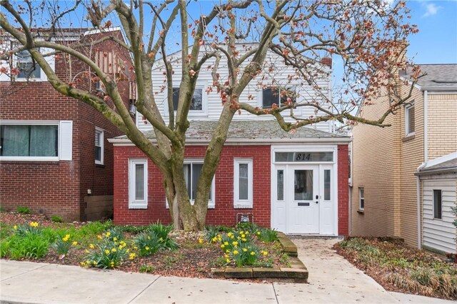 814 Greenfield Ave, Greenfield, PA 15217 - view of front of house featuring brick siding