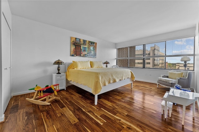 750 Washington Rd Unit 904, Mt Lebanon, PA 15228 - bedroom with wood finished floors and baseboards