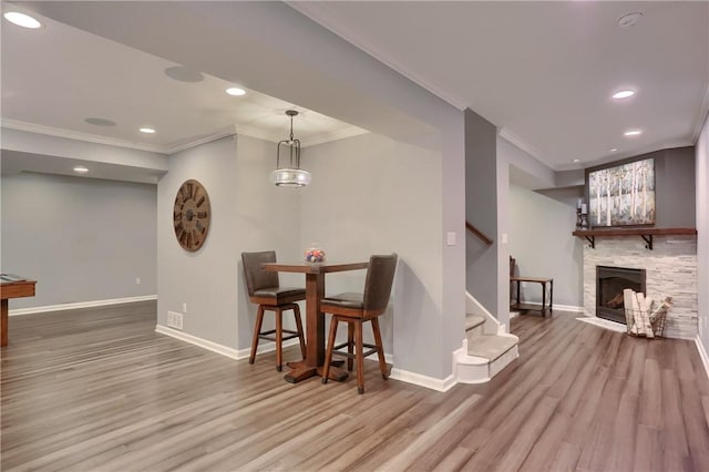 404 Plum Ct, Cranberry Twp, PA 16066 - living room featuring ornamental molding, wood finished floors, baseboards, recessed lighting, and stairway