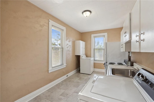 400 Allison Ave, City Of Washington, PA 15301 - clothes washing area featuring baseboards, washer / clothes dryer, and laundry area