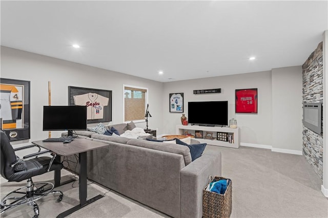 living area with baseboards, carpet floors, and recessed lighting