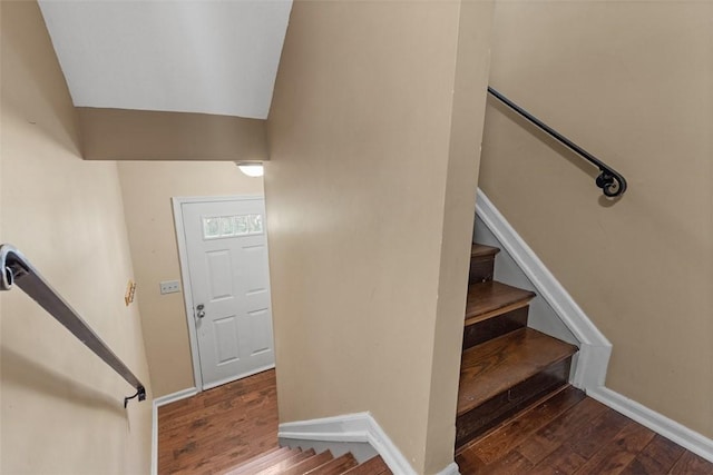 1402 Magnolia Ct, Bethel Park, PA 15102 - staircase featuring wood finished floors, lofted ceiling, and baseboards
