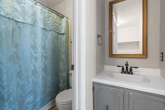 1402 Magnolia Ct, Bethel Park, PA 15102 - bathroom featuring a shower with shower curtain, toilet, and vanity