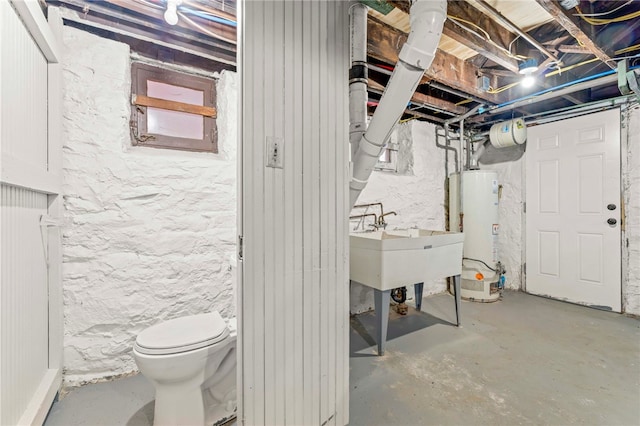 129 S Braddock Ave, Point Breeze, PA 15221 - unfinished below grade area with a sink and gas water heater