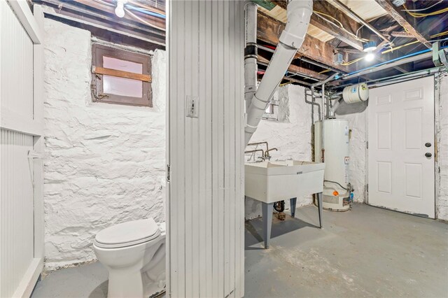 129 S Braddock Ave, Point Breeze, PA 15221 - unfinished below grade area with water heater and a sink