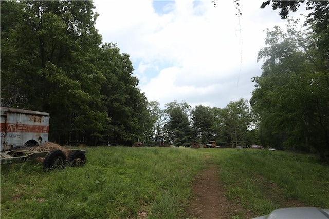 27 S California Dr, W Pike Run Twp, PA 15427 - view of yard