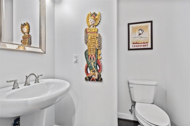331 Boundary St, Sewickley, PA 15143 - half bath with toilet and a sink