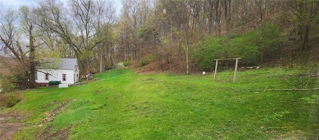 1835 Hillside Ave, Ellwood City, PA 16117 - photo 3