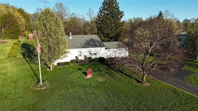 318 Hamburg Rd, Hempfield Twp Mer, PA 16125 - view of yard