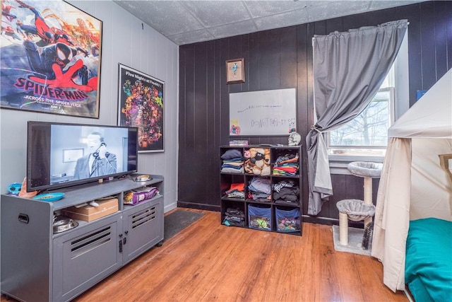337 Whitestown Rd, Twp Of But Nw, PA 16001 - rec room with wood finished floors