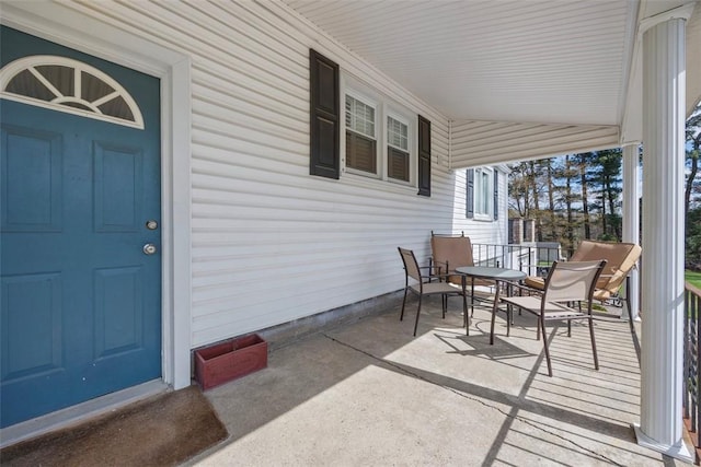 exterior space featuring a porch