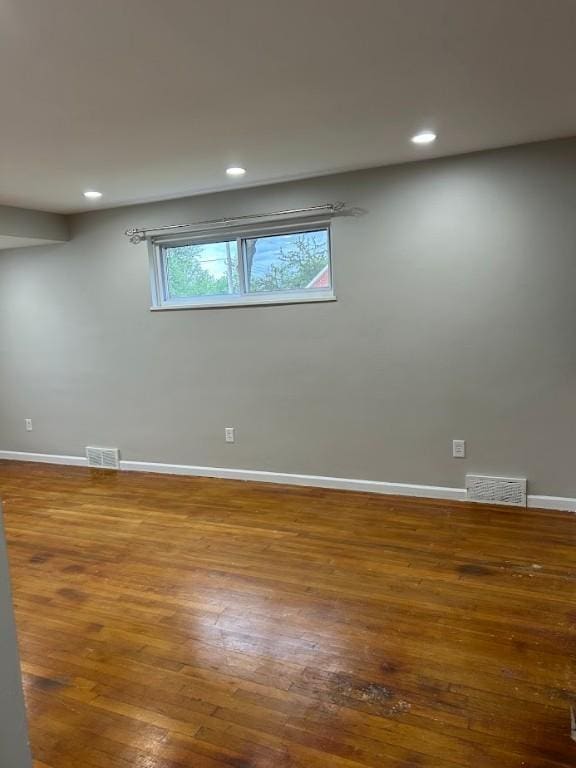 416 Millers Ln, Plum Boro, PA 15239 - spare room with hardwood / wood-style flooring, baseboards, and recessed lighting
