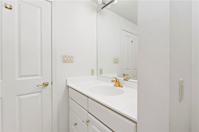 220 N Bellefield Ave Unit 903, Oakland, PA 15213 - bathroom with vanity