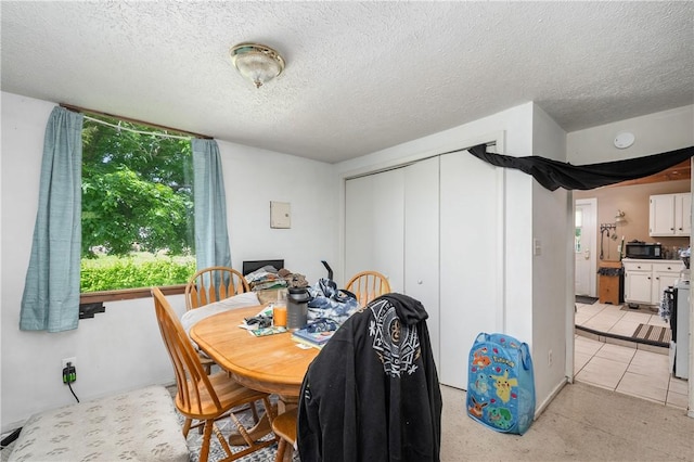 934 W W Rdg, Sharpsville, PA 16150 - dining space with a textured ceiling