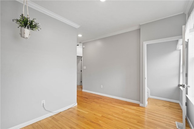 2113 Wharton St, South Side, PA 15203 - empty room featuring ornamental molding, recessed lighting, light wood finished floors, and baseboards