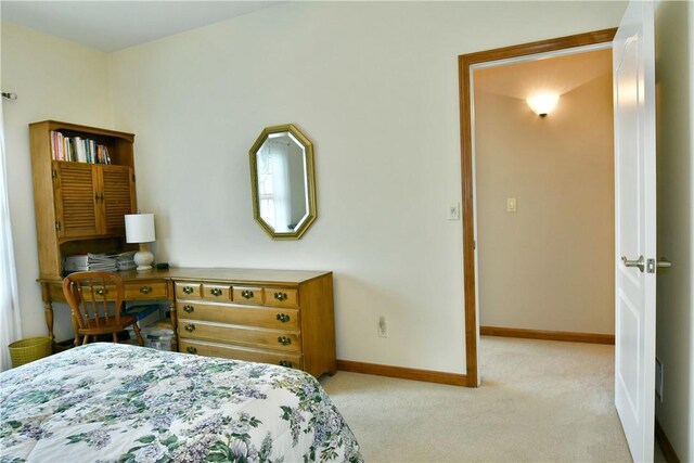 3461 Silver Ridge Ct, Hermitage, PA 16148 - bedroom featuring baseboards and light carpet