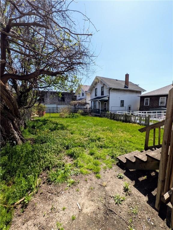 108 Mccandless St, Arnold, PA 15068 - view of yard with fence