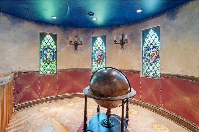 107 Treetop Ln, Peters Twp, PA 15317 - interior space featuring recessed lighting and wainscoting