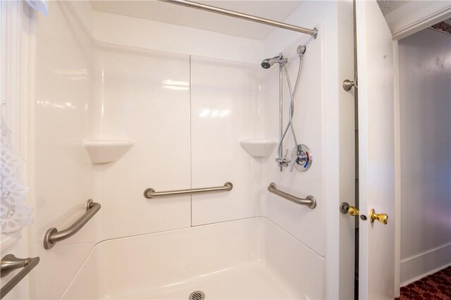 bathroom with walk in shower